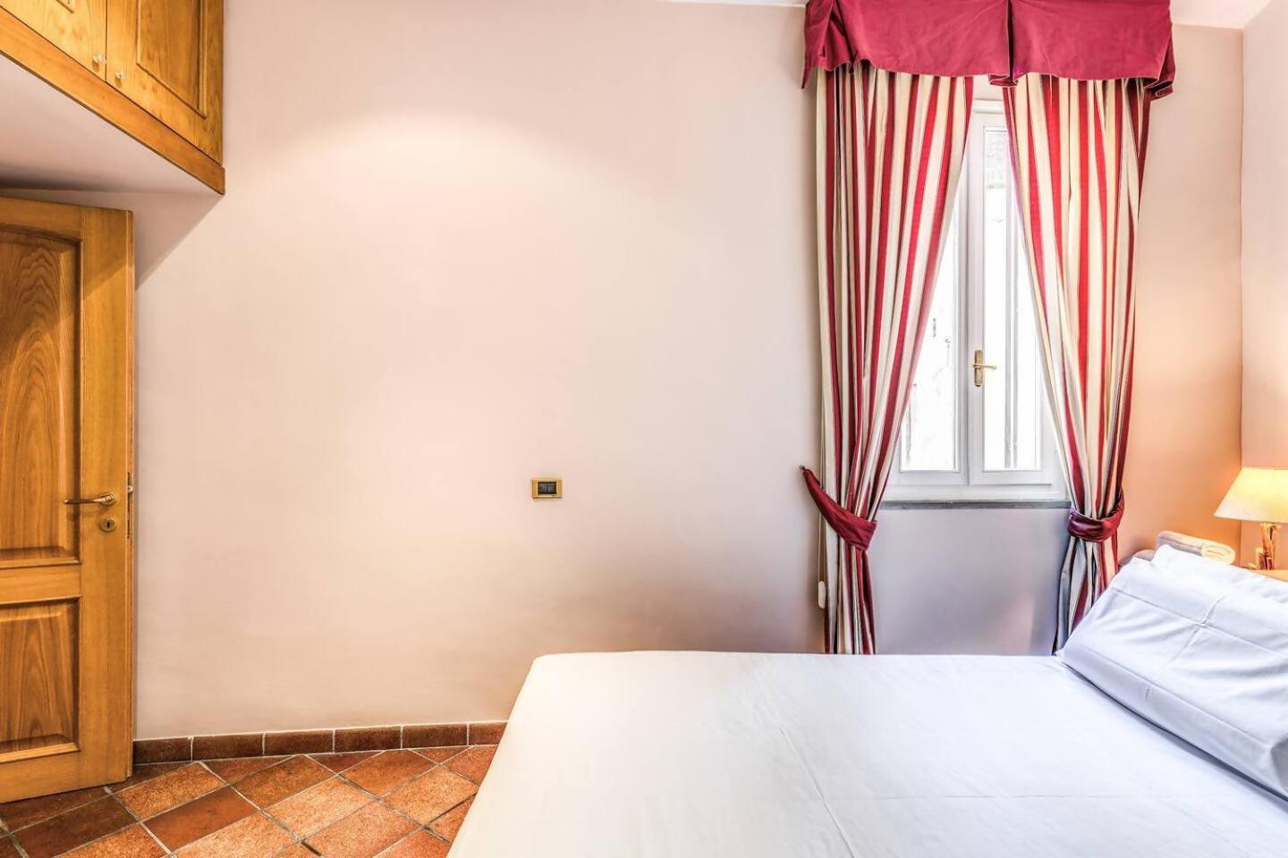 Cozy Flat In Trevi Fountain Apartment Roma Exterior foto