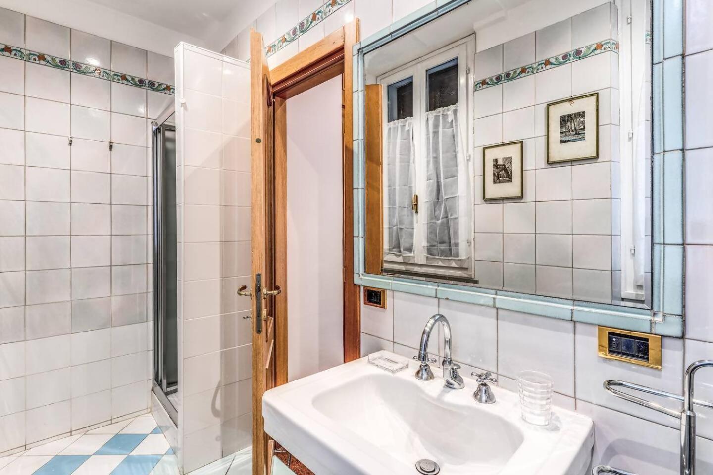 Cozy Flat In Trevi Fountain Apartment Roma Exterior foto