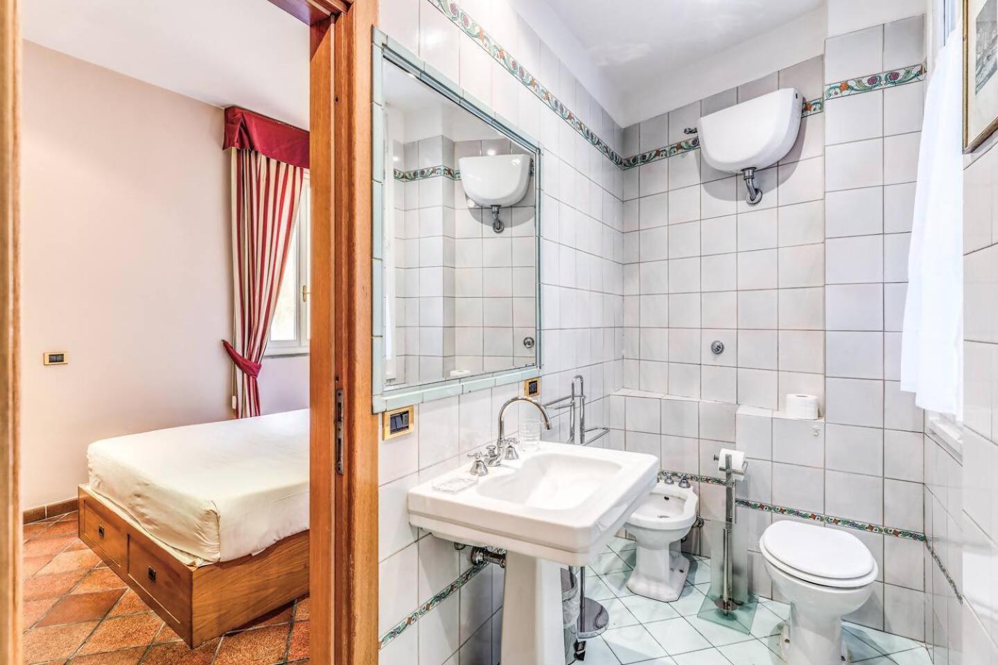 Cozy Flat In Trevi Fountain Apartment Roma Exterior foto